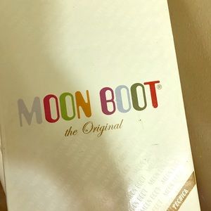 Moon Boots